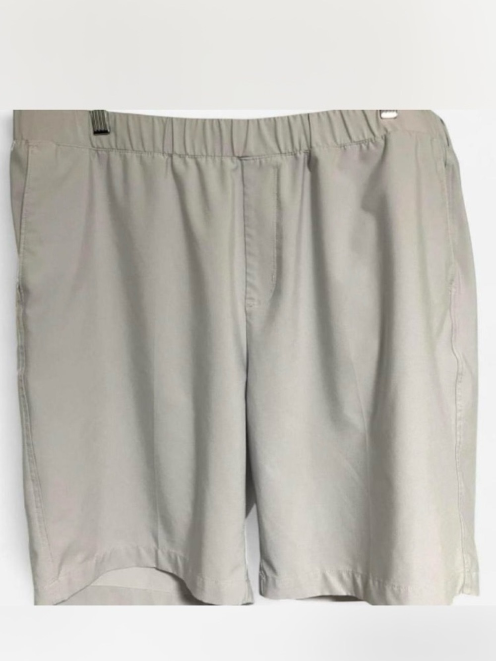 Greg Norman Collection Men's Flat Front Performance Shorts - Light Gray